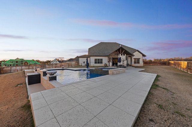 1011 Ferguson Mill RD, Salado, TX 76571