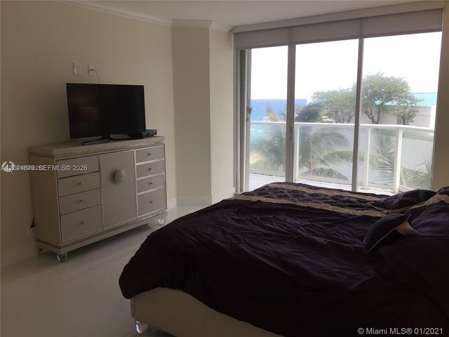 16485 Collins Ave 538, Sunny Isles Beach, FL 33160