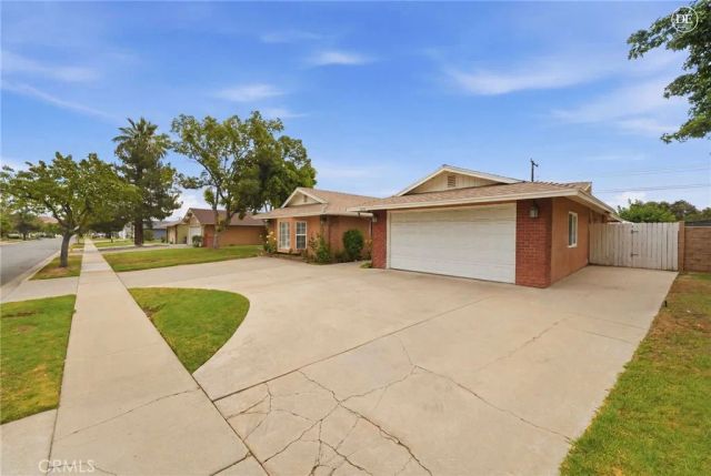 1457 W Marshall, San Bernardino, CA 92405