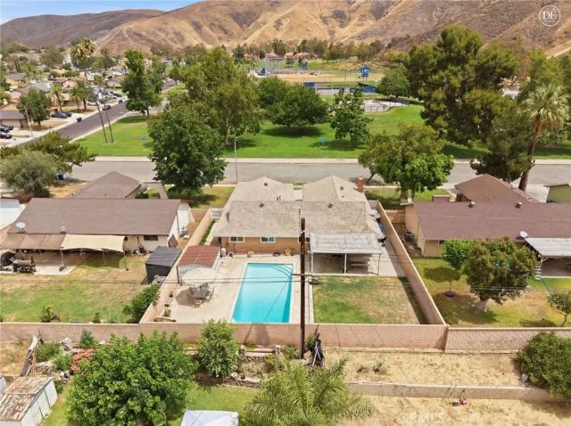 1457 W Marshall, San Bernardino, CA 92405