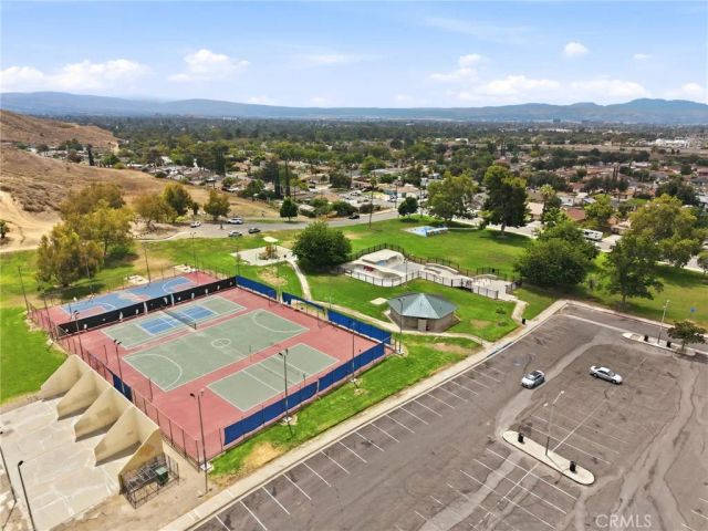 1457 W Marshall, San Bernardino, CA 92405