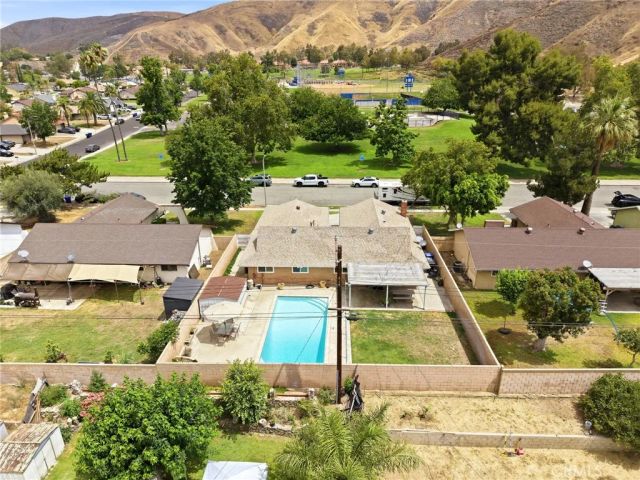1457 W Marshall, San Bernardino, CA 92405