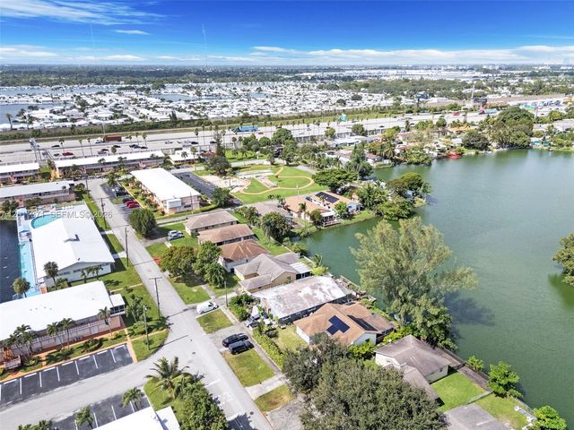 1020 SW 8th St, Hallandale Beach, FL 33009