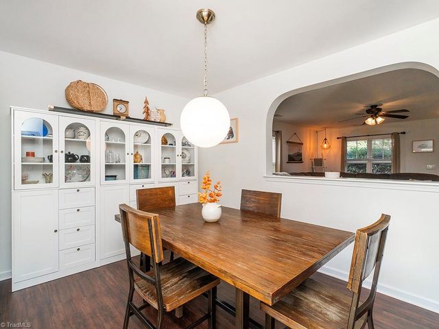 203 Collington Drive, Mebane, NC 27302