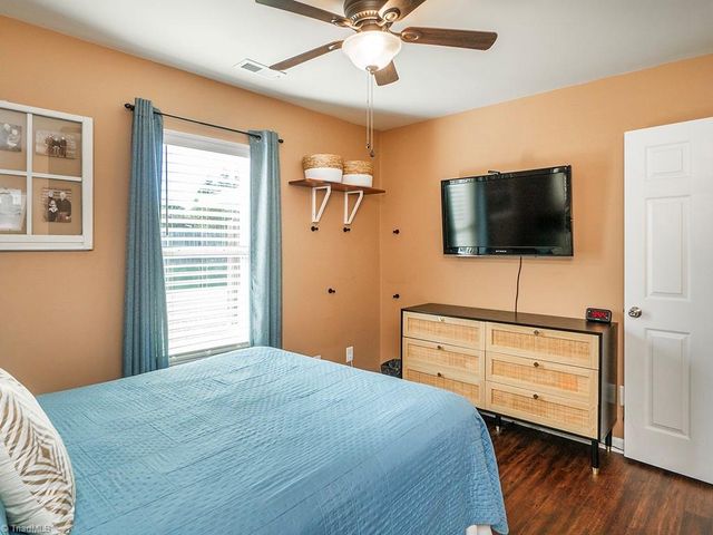 203 Collington Drive, Mebane, NC 27302