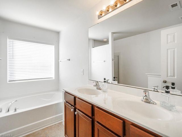 203 Collington Drive, Mebane, NC 27302