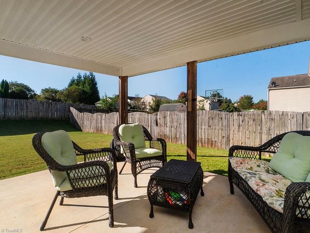 203 Collington Drive, Mebane, NC 27302
