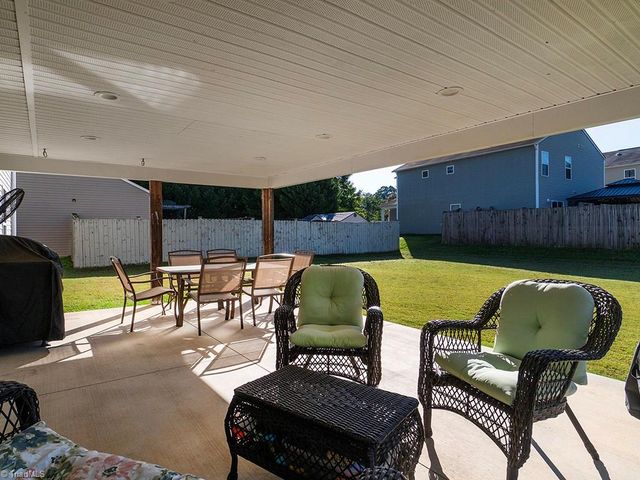 203 Collington Drive, Mebane, NC 27302