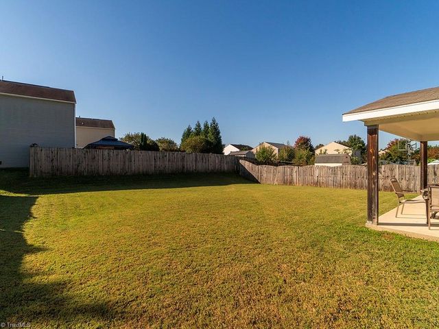 203 Collington Drive, Mebane, NC 27302