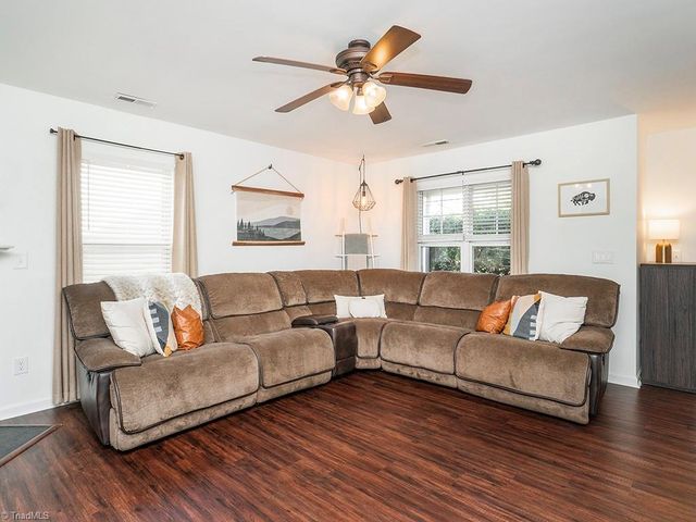 203 Collington Drive, Mebane, NC 27302