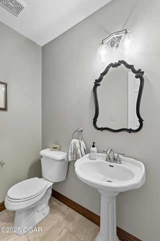 4948 Deer Run Loop, Carthage, MO 64836