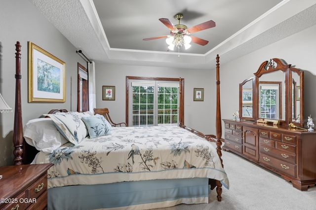 4948 Deer Run Loop, Carthage, MO 64836