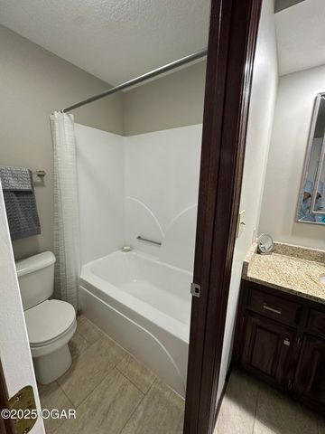 4948 Deer Run Loop, Carthage, MO 64836