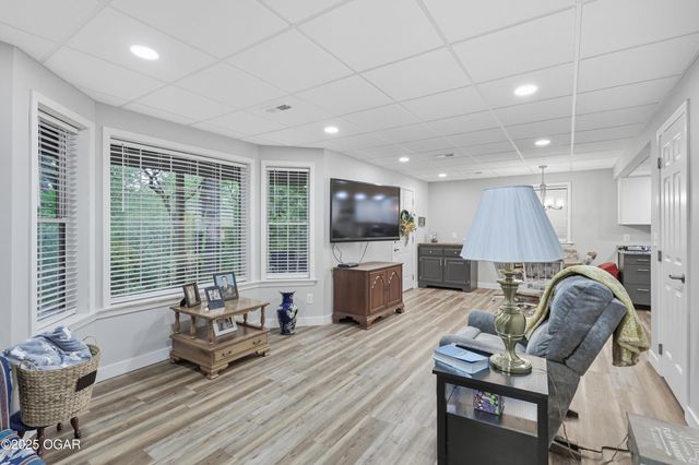 4948 Deer Run Loop, Carthage, MO 64836