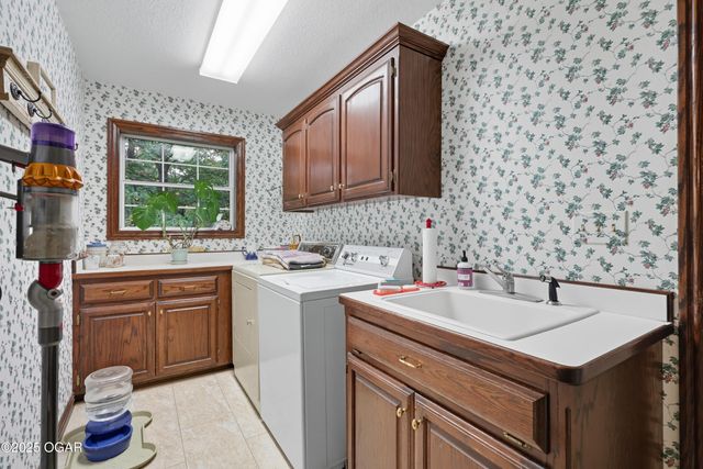 4948 Deer Run Loop, Carthage, MO 64836