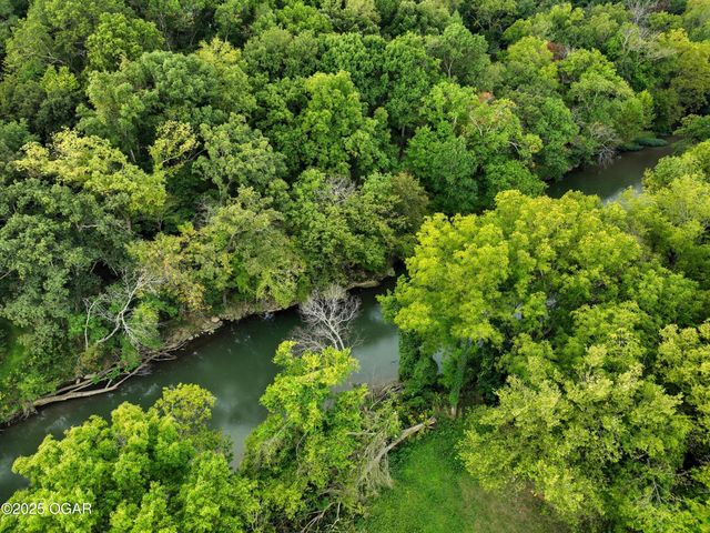 4948 Deer Run Loop, Carthage, MO 64836