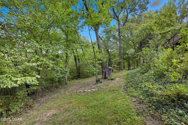 4948 Deer Run Loop, Carthage, MO 64836