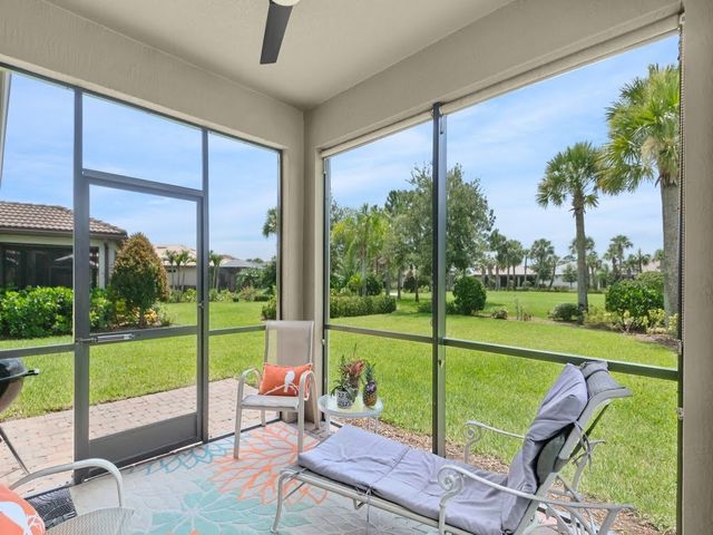 5244 Turtle Creek Circle, Vero Beach, FL 32967