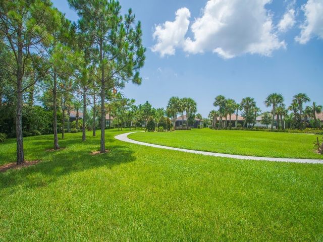 5244 Turtle Creek Circle, Vero Beach, FL 32967