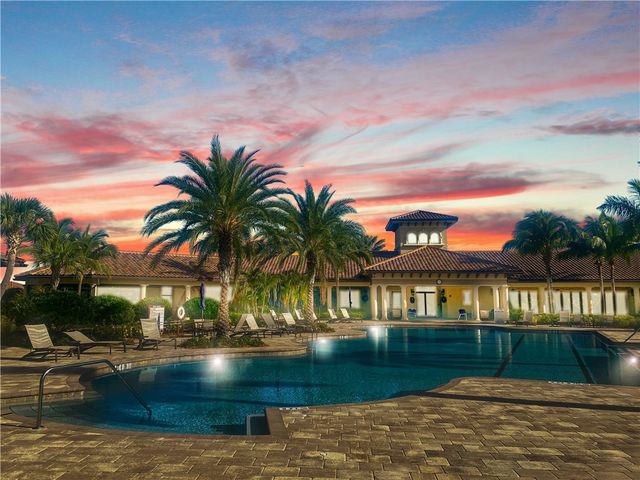 5244 Turtle Creek Circle, Vero Beach, FL 32967