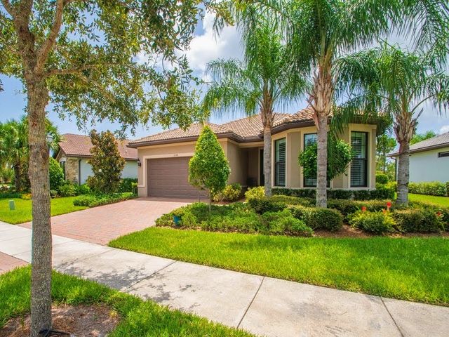 5244 Turtle Creek Circle, Vero Beach, FL 32967