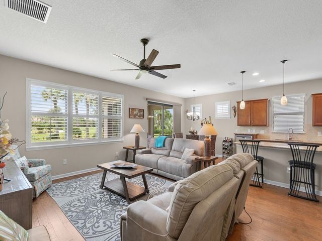 5244 Turtle Creek Circle, Vero Beach, FL 32967