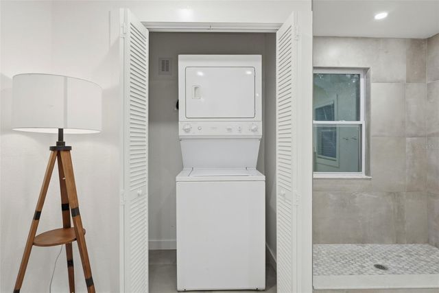 4631 QUEENSBORO AVENUE S, St Petersburg, FL 33711