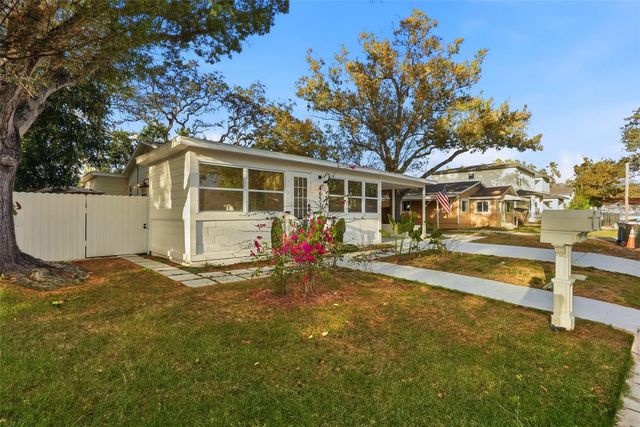 4631 QUEENSBORO AVENUE S, St Petersburg, FL 33711