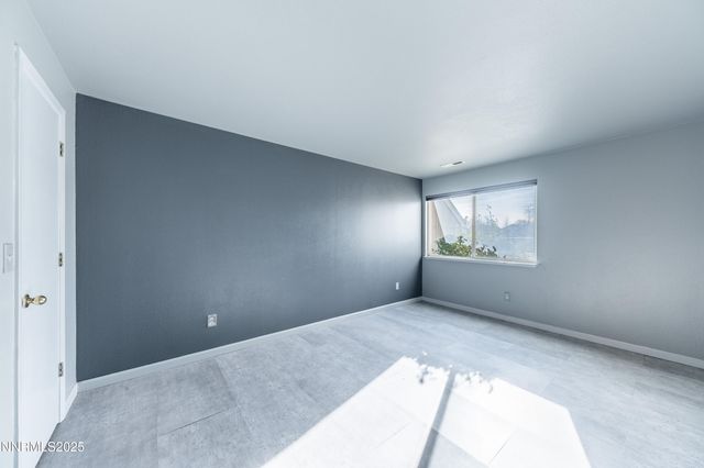 2679 Sycamore Glen Drive APT 4, Sparks, NV 89434