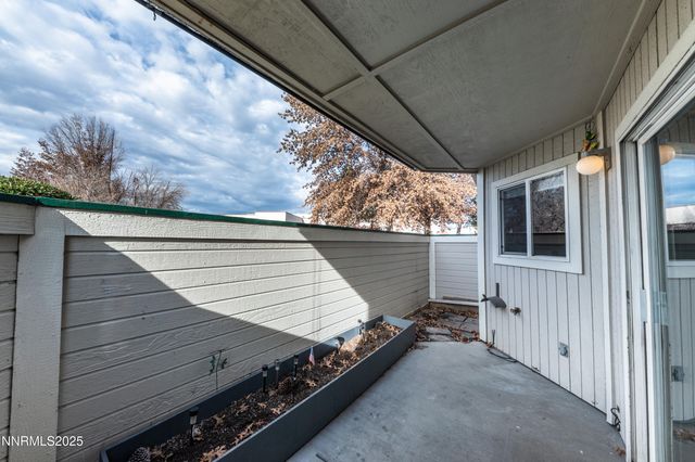 2679 Sycamore Glen Drive APT 4, Sparks, NV 89434