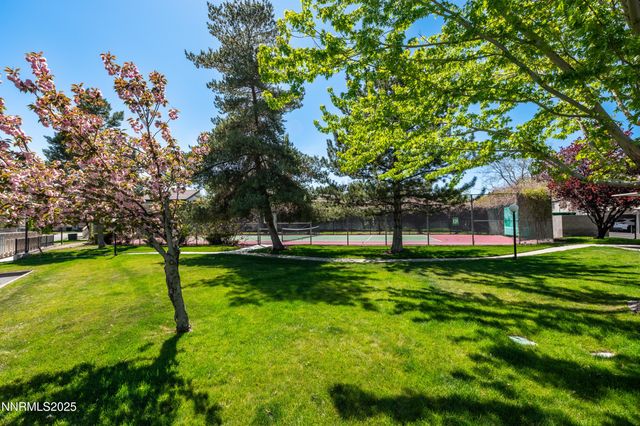 2679 Sycamore Glen Drive APT 4, Sparks, NV 89434