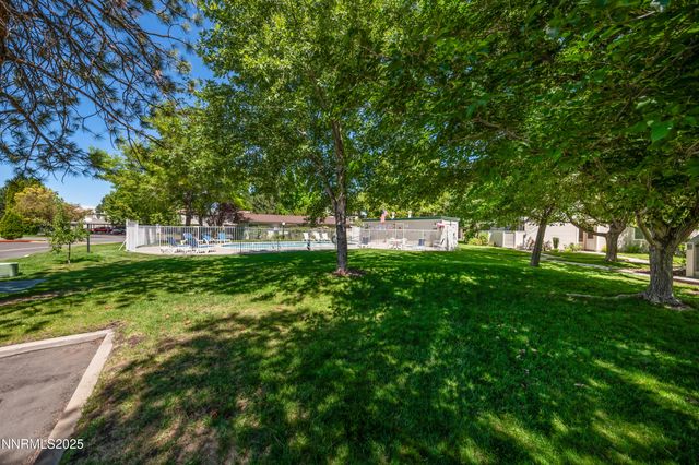 2679 Sycamore Glen Drive APT 4, Sparks, NV 89434