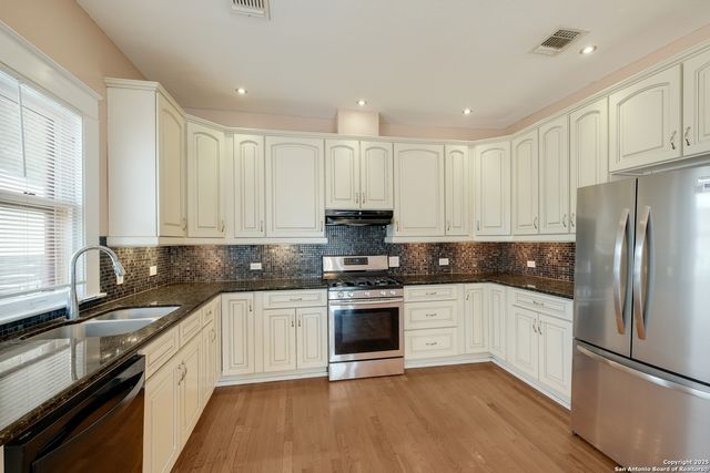 638 Cedar, San Antonio, TX 78210