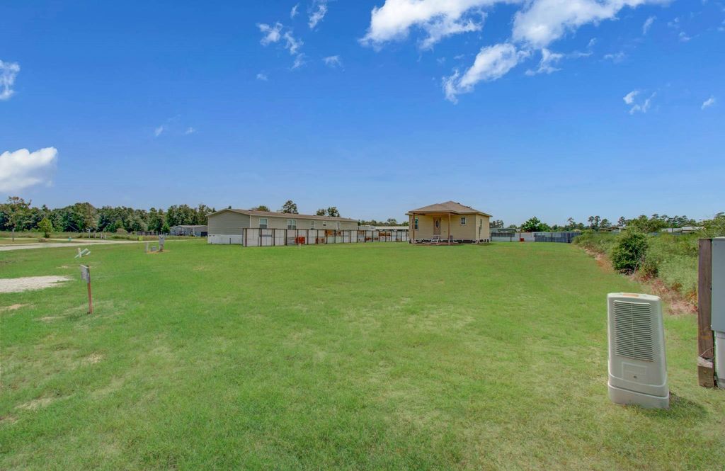 1243 Road 5263, Cleveland, TX 77327
