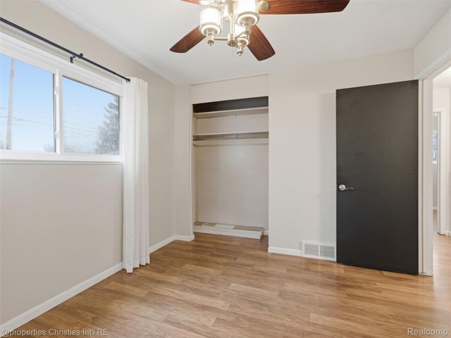 26628 Richard Drive, Warren, MI 48089