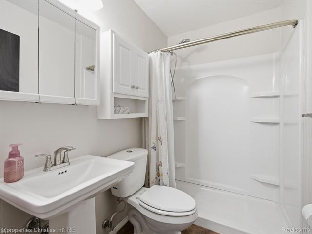 26628 Richard Drive, Warren, MI 48089