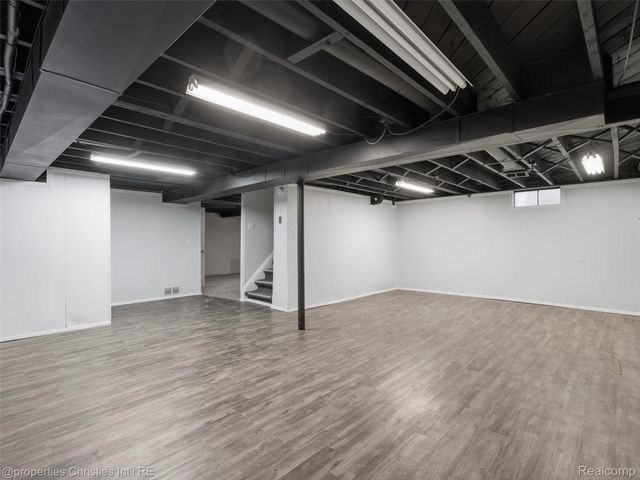 26628 Richard Drive, Warren, MI 48089