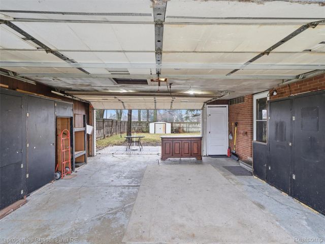 26628 Richard Drive, Warren, MI 48089