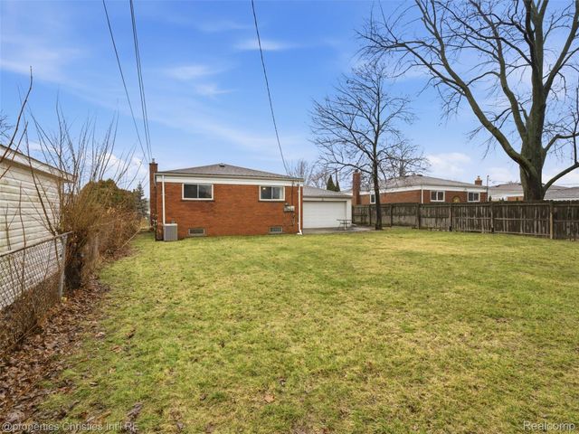 26628 Richard Drive, Warren, MI 48089