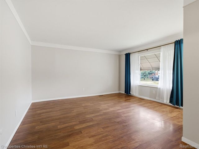 26628 Richard Drive, Warren, MI 48089