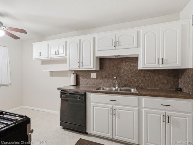 26628 Richard Drive, Warren, MI 48089