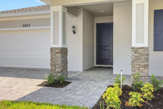 5453 NW Camberly Court, Port St. Lucie, FL 34987