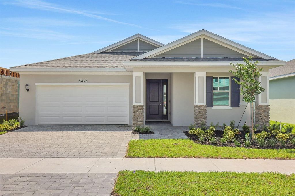 5453 NW Camberly Court, Port St. Lucie, FL 34987