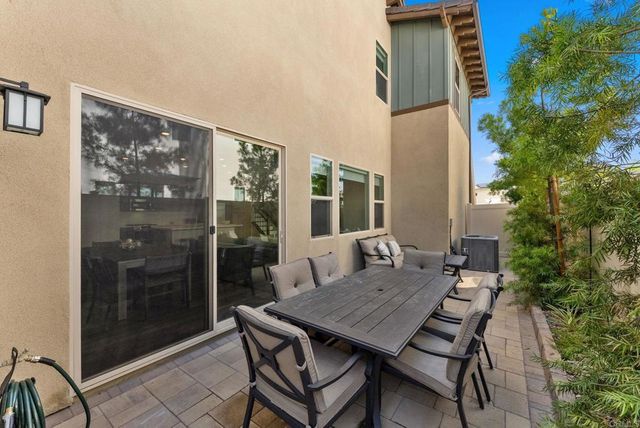 493 Village Greens Way, San Marcos, CA 92078