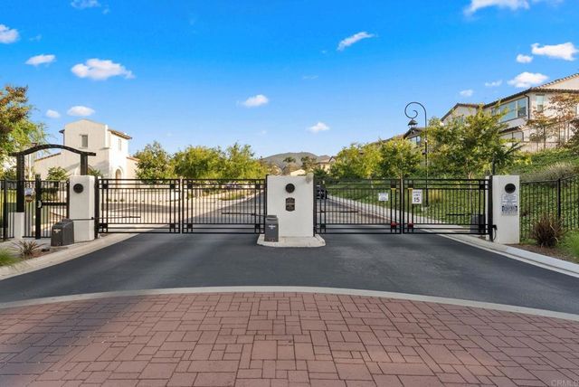493 Village Greens Way, San Marcos, CA 92078