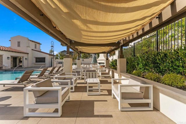 493 Village Greens Way, San Marcos, CA 92078