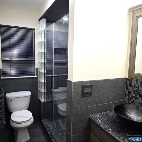 24 Van Vechten Street 2nd Fl., Newark, NJ 07114