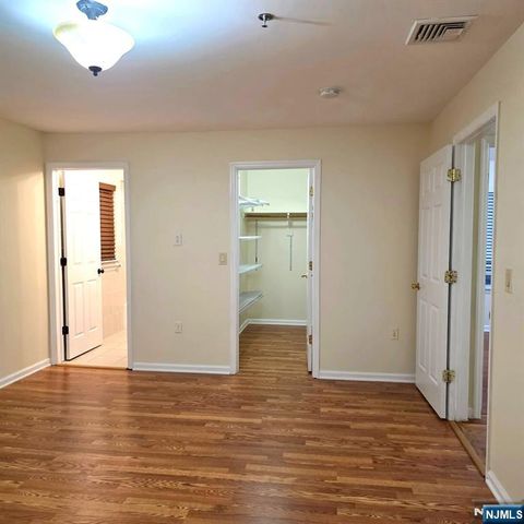 24 Van Vechten Street 2nd Fl., Newark, NJ 07114