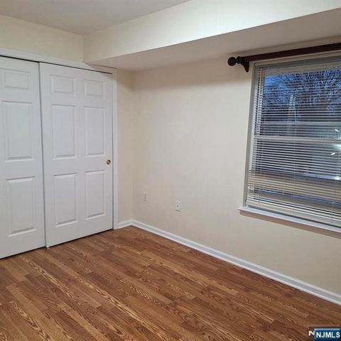 24 Van Vechten Street 2nd Fl., Newark, NJ 07114