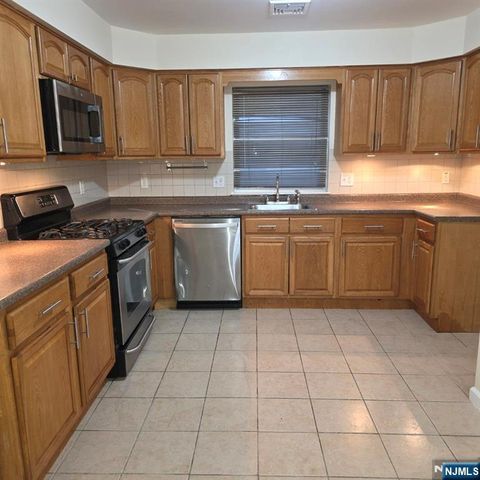 24 Van Vechten Street 2nd Fl., Newark, NJ 07114